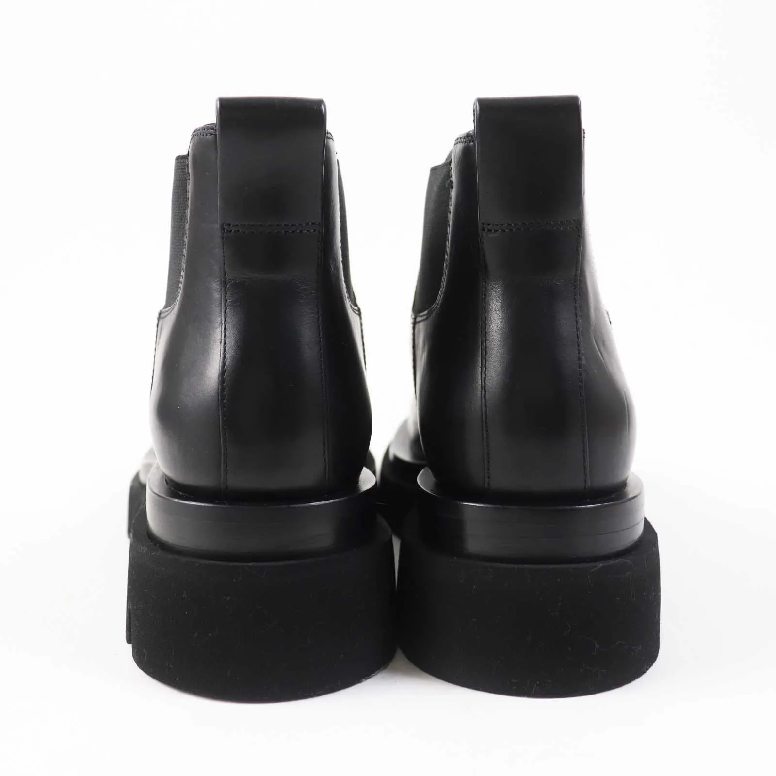 Bottega Veneta Leather Chelsea Boots Black 38